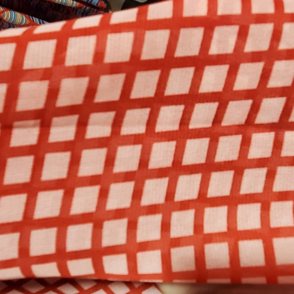 LulaRoe, Shirley Kimono, Medium pink and red colored - Picture 6 of 7